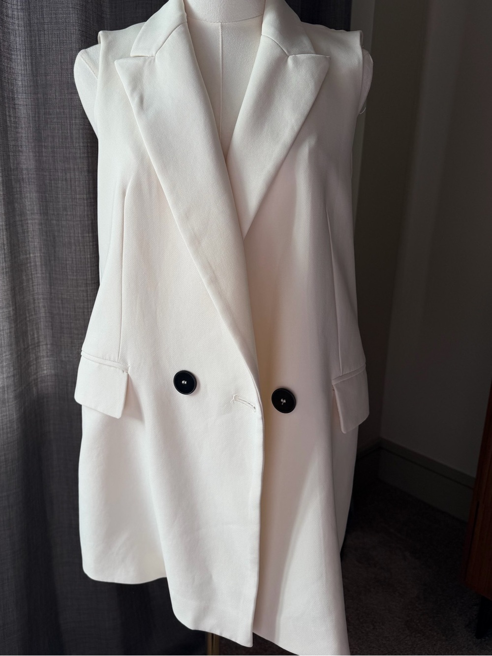 ZARA OVERSIZED VEST